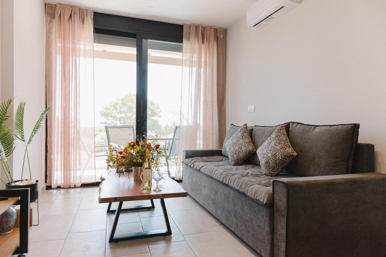 Ariti Luxury Apartment, Nikiana Extérieur photo